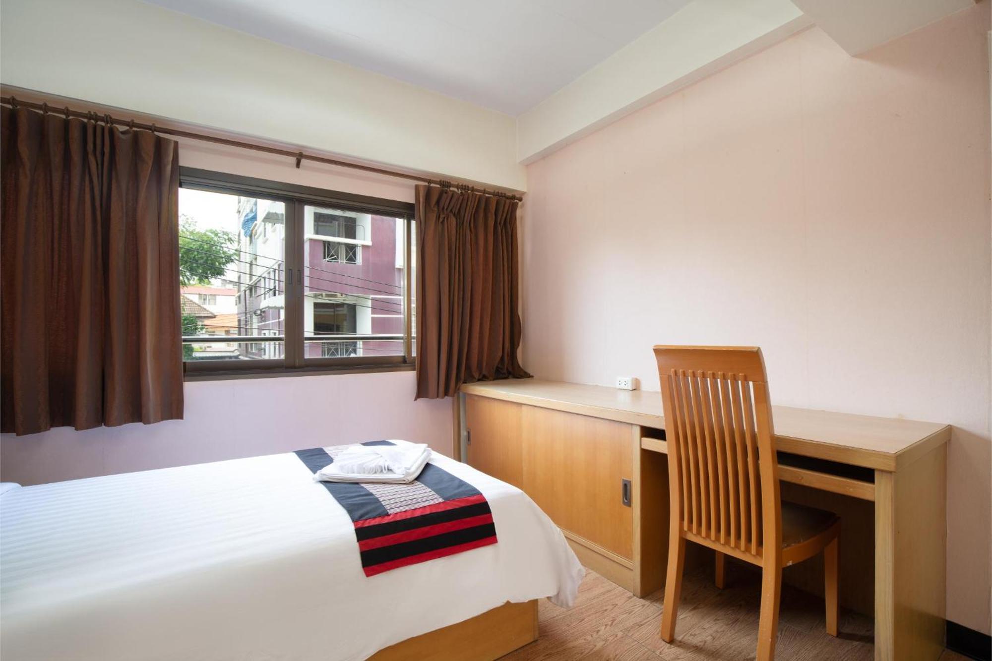 P-Park Hotel Bangkok Luaran gambar